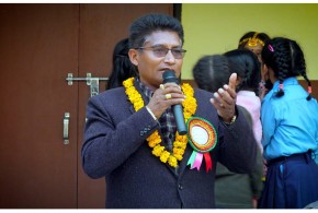 गोरखाको श्री मणिकाम देवी माध्यमिक विद्यालयका विद्यार्थीको लागि राजेन्द्र पराजुलीको छात्रवृति